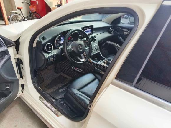 [广州·粤A] 二手奔驰奔驰C级2017款 C 200 L 运动版