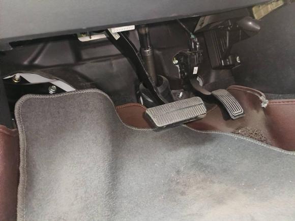 [广州·粤A] 二手长安长安CS752016款 1.8T 自动尊贵型 国V