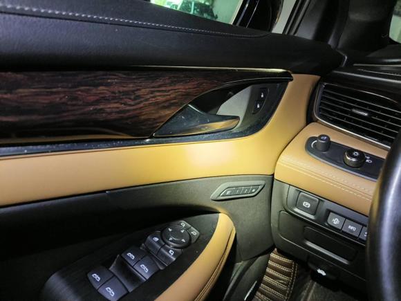 [上海·沪A] 二手别克君越2021款 652T 尊贵型