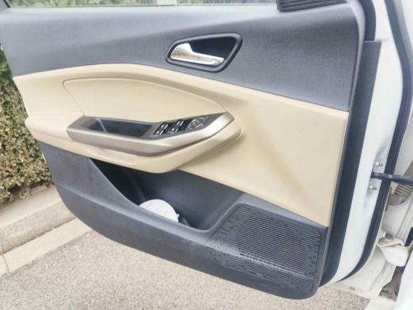 [青岛·鲁B] 二手福特福睿斯2015款 1.5L 自动舒适型