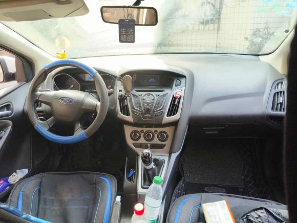 [武汉·鄂A] 二手福特福克斯2012款 两厢 1.6L 手动舒适型