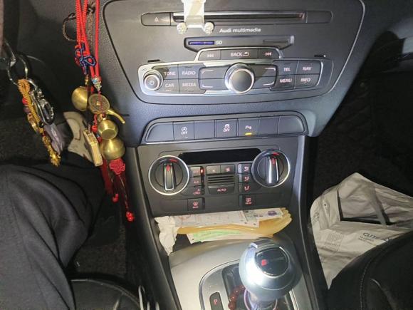 [深圳·粤L] 二手奥迪奥迪Q32016款 30 TFSI 时尚型