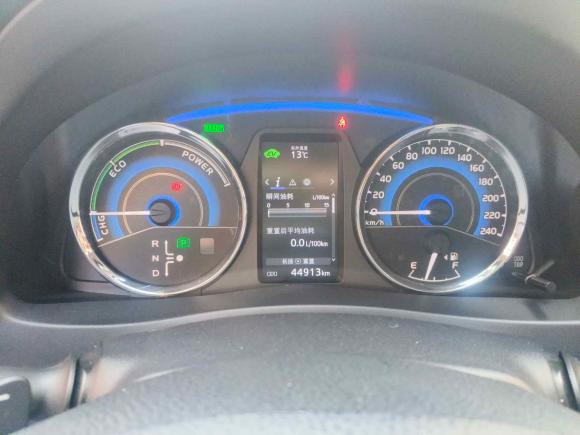 [上海·鄂F] 二手丰田卡罗拉2017款 改款双擎 1.8L E-CVT领先版