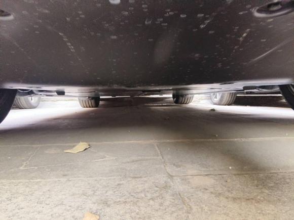 [上海·沪B] 二手特斯拉Model Y L2025款 长续航全轮驱动版