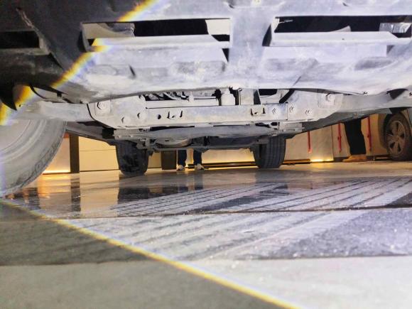 [上海·沪F] 二手荣威荣威RX82018款 30T 智联网两驱至尊版