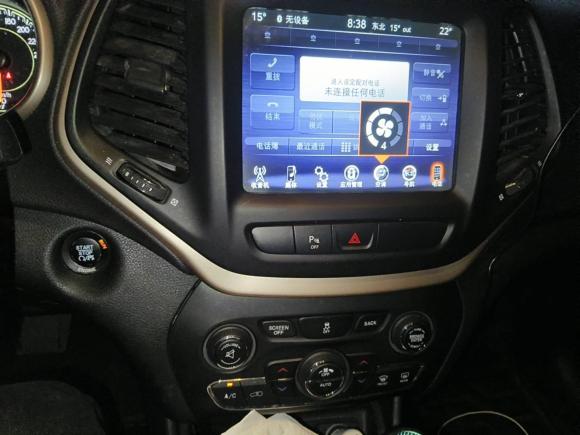 [上海·苏M] 二手Jeep自由光2016款 2.0L 智能版