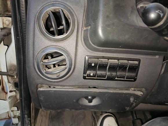 [武汉·鄂A] 二手依维柯依维柯褒迪2013款 2.8T-A32 快运版