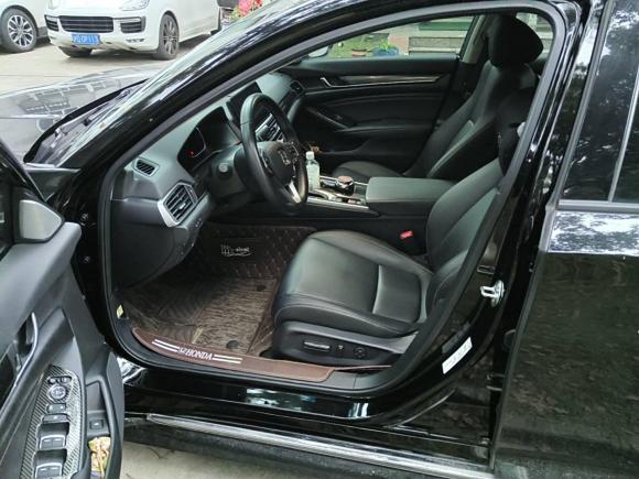 [上海·苏U] 二手本田雅阁2022款 260TURBO 幻夜·尊贵版