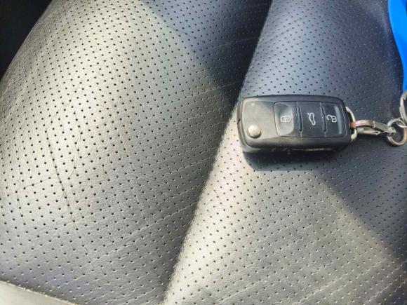 [上海·沪B] 二手大众途观2015款 1.8TSI 自动两驱豪华型