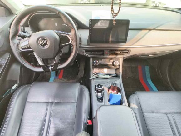 [上海·沪A] 二手威马汽车威马E.52021款 500 即客行