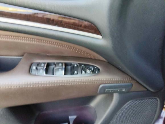 [深圳·粤B] 二手英菲尼迪英菲尼迪QX602014款 2.5 S/C Hybrid 两驱卓越版