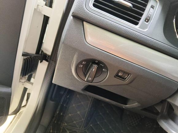 [成都·川A] 二手大众朗逸2017款 1.6L 自动舒适版