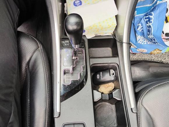 [成都·川A] 二手现代索纳塔2014款 2.0L 自动豪华版