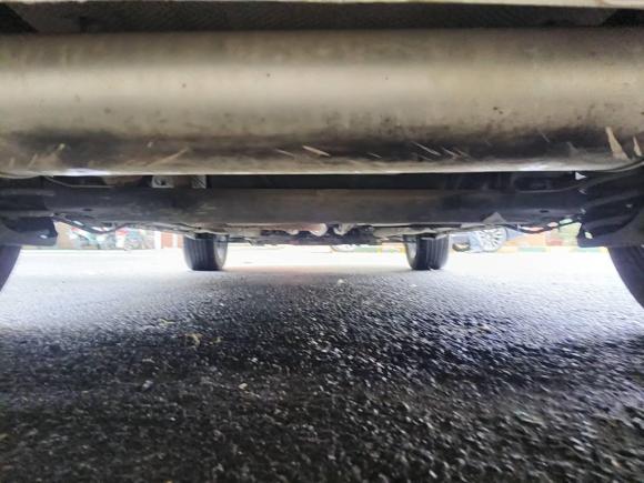 [南京·苏A] 二手一汽森雅R72017款 改款 1.6L 自动豪华型