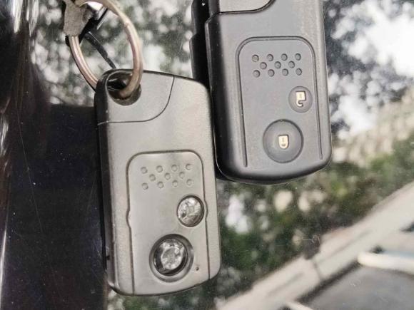 [佛山·粤K] 二手本田歌诗图2012款 2.4L 豪华版