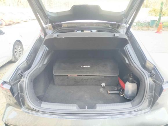 [苏州·苏U] 二手长安长安UNI-V2022款 1.5T 尊贵型