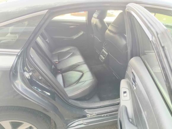 [广州·粤A] 二手丰田亚洲龙2019款 双擎 2.5L 豪华版 国V