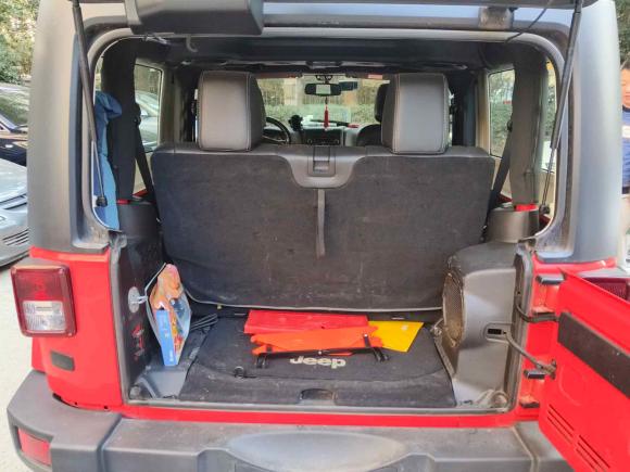 [上海·沪A] 二手Jeep牧马人2013款 3.6L Sahara 两门版