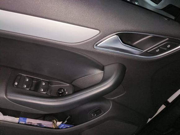 [广州·粤A] 二手奥迪奥迪Q32017款 30 TFSI 标准型