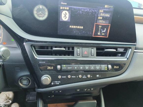 [上海·沪M] 二手雷克萨斯雷克萨斯ES2021款 200 豪华版