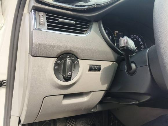 [成都·川G] 二手斯柯达明锐2015款 1.6L 手动逸杰版