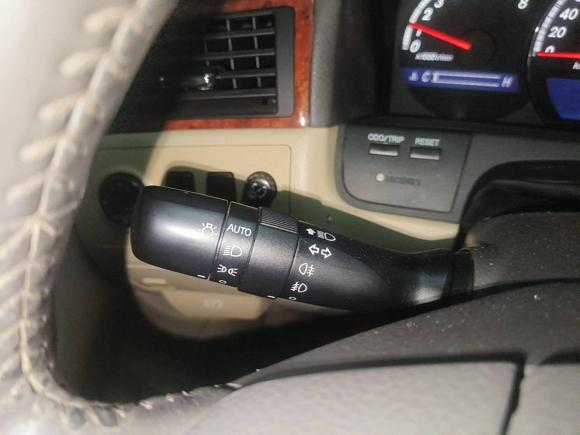 [广州·粤A] 二手丰田皇冠2007款 2.5L Royal 导航版