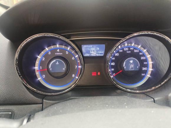 [广州·粤C] 二手现代索纳塔2013款 2.0L 自动时尚版