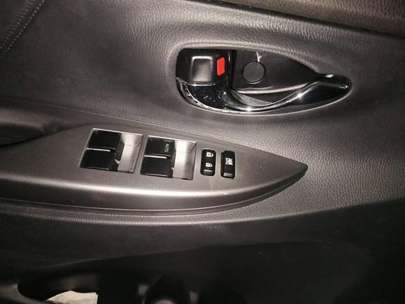 [深圳·粤B] 二手丰田YARiS L 致炫2015款 1.5E 自动魅动版