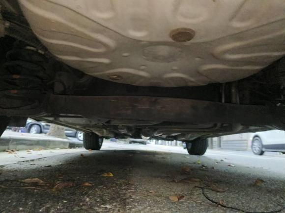 [无锡·苏B] 二手丰田YARiS L 致炫2014款 1.3E 手动魅动版