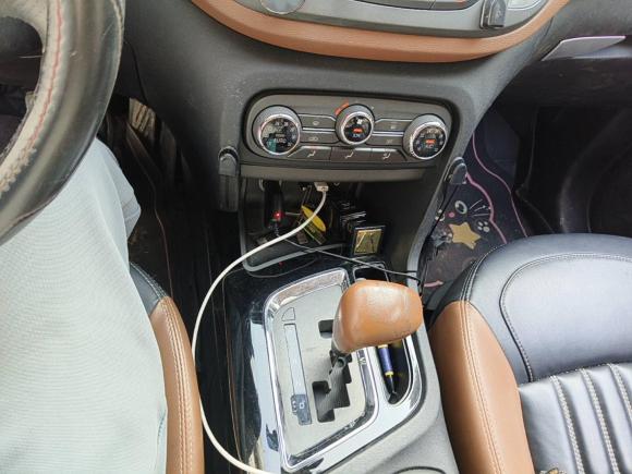 [深圳·鄂F] 二手东南东南DX72017款 1.5T 自动尊贵型