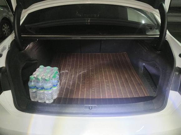 [南昌·赣A] 二手奥迪奥迪A4L2018款 30周年年型 30 TFSI 进取型