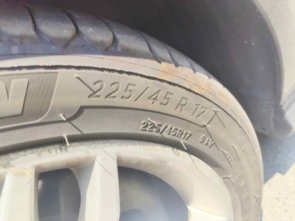 [南通·苏F] 二手奔驰奔驰C级2013款 C 260 时尚型 Grand Edition