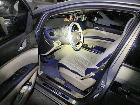 [南昌·赣A] 二手别克别克GL82017款 25S 豪华型 国V