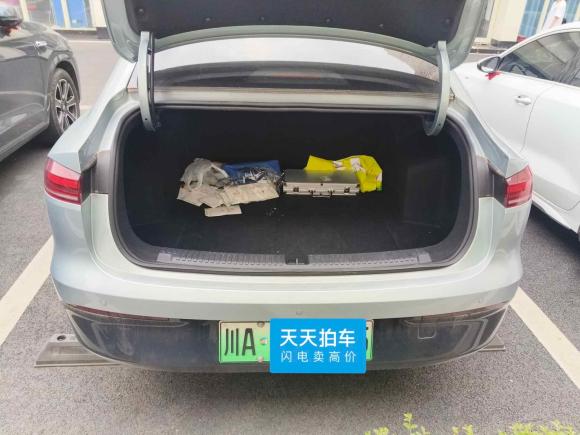 [成都·川A] 二手荣威荣威D62025款 450km 优享版
