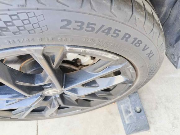 [杭州·浙A] 二手长安长安UNI-V2024款 1.5T 尊贵型