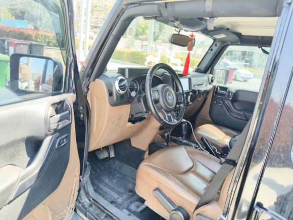 [武汉·鄂W] 二手Jeep牧马人2013款 3.6L Sahara 四门版