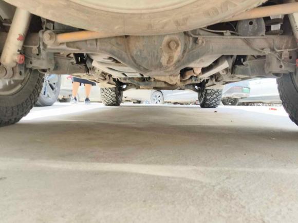 [西安·新A] 二手江铃驭胜S3502013款 2.4T 自动四驱柴油豪华版5座