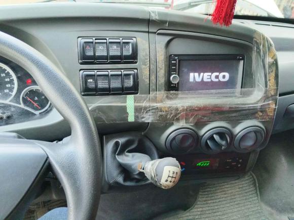 [杭州·赣L] 二手依维柯依维柯褒迪2012款 2.5T-A32 基本型