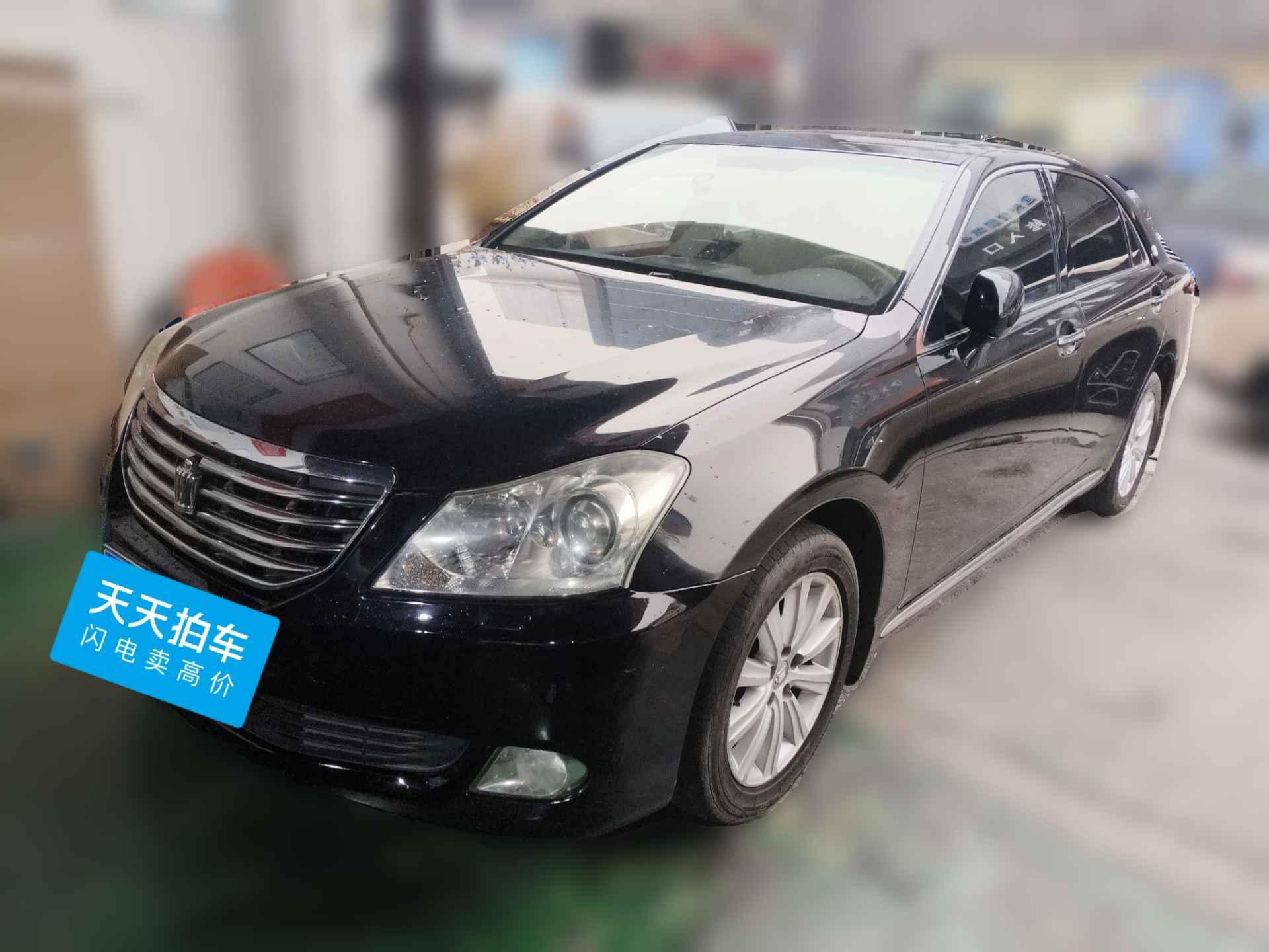 [无锡·苏B] 丰田皇冠2010款 2.5L Royal 真皮天窗版