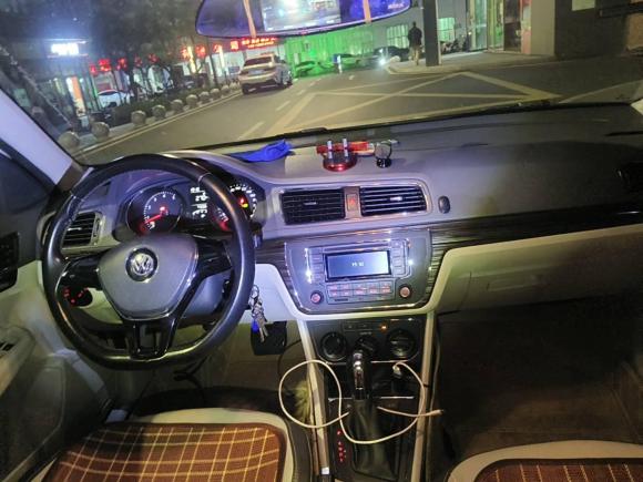 [深圳·粤B] 二手大众朗行2015款 1.6L 自动舒适版