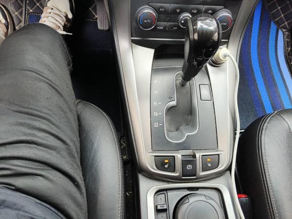 [武汉·鄂A] 二手雪佛兰科帕奇2015款 2.4L 四驱旗舰版 7座