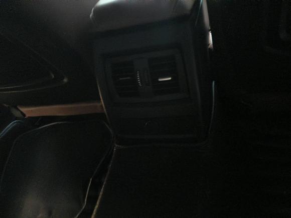 [上海·沪B] 二手宝马宝马3系2014款 320Li 豪华设计套装