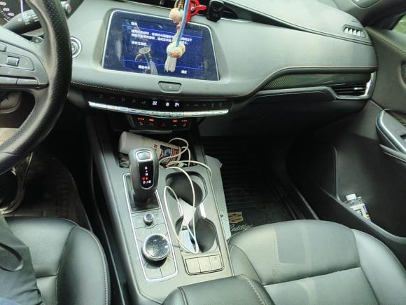 [上海·沪L] 二手凯迪拉克凯迪拉克XT42018款 28T 四驱领先运动型