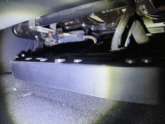 [杭州·赣E] 二手路虎揽胜极光2012款 2.0T 5门耀致版