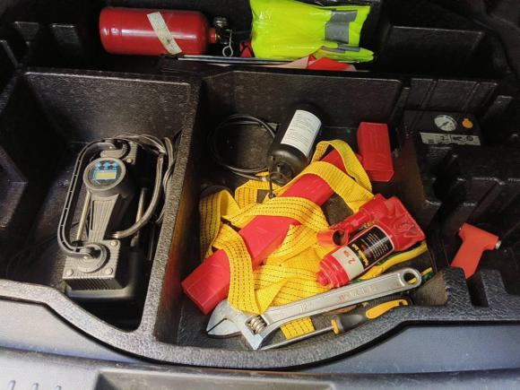 [上海·沪C] 二手凯翼炫界2024款 1.5L 手动豪华版