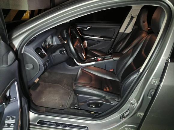 [成都·川A] 二手沃尔沃沃尔沃S602014款 S60L 2.0T 智远版