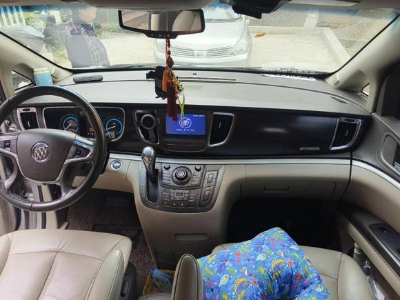 [南京·苏A] 二手别克别克GL82011款 3.0L XT豪华商务旗舰版