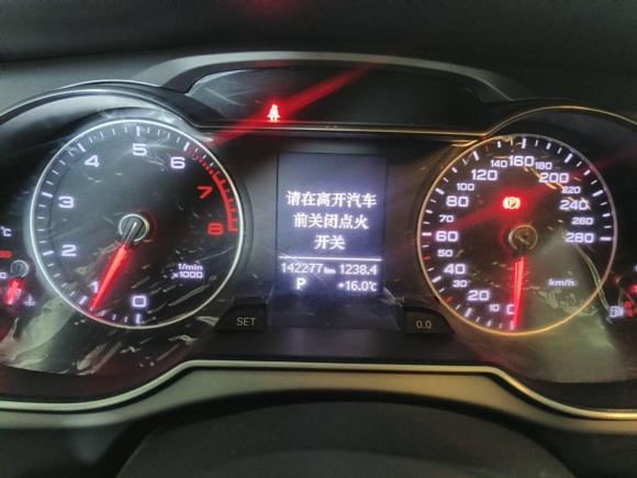 [常州·苏D] 二手奥迪奥迪A4L2015款 35 TFSI 自动舒适型