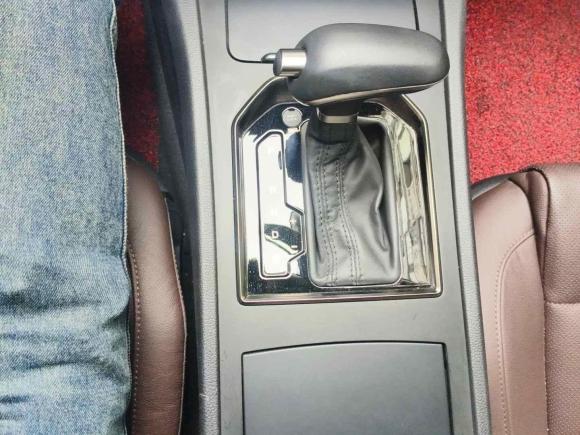 [杭州·浙A] 二手红旗红旗H72017款 2.0T 豪华型