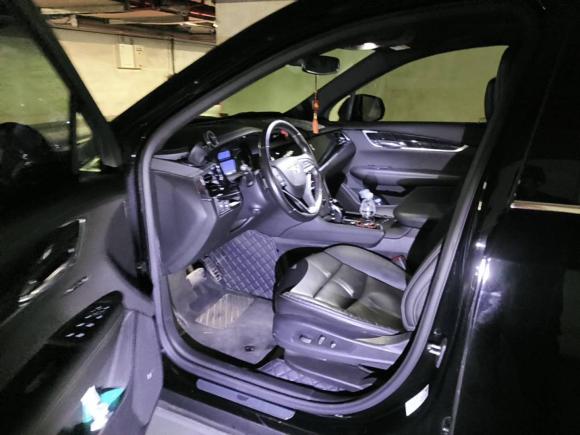 [上海·沪B] 二手凯迪拉克凯迪拉克XT62021款 28T 七座豪华型